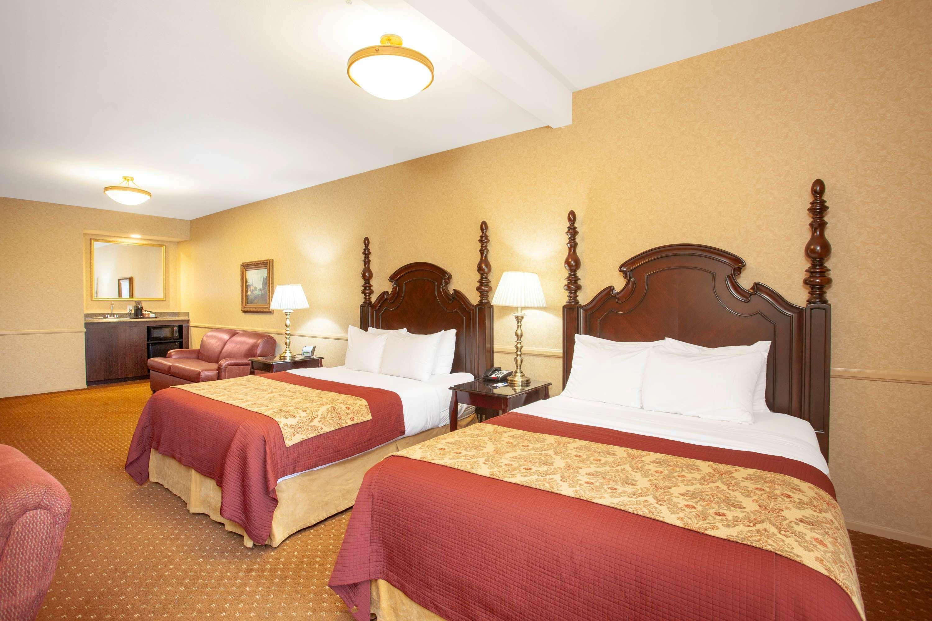 Hotel Azure Hotel&suites Trademark Collection By Wyndham 3*