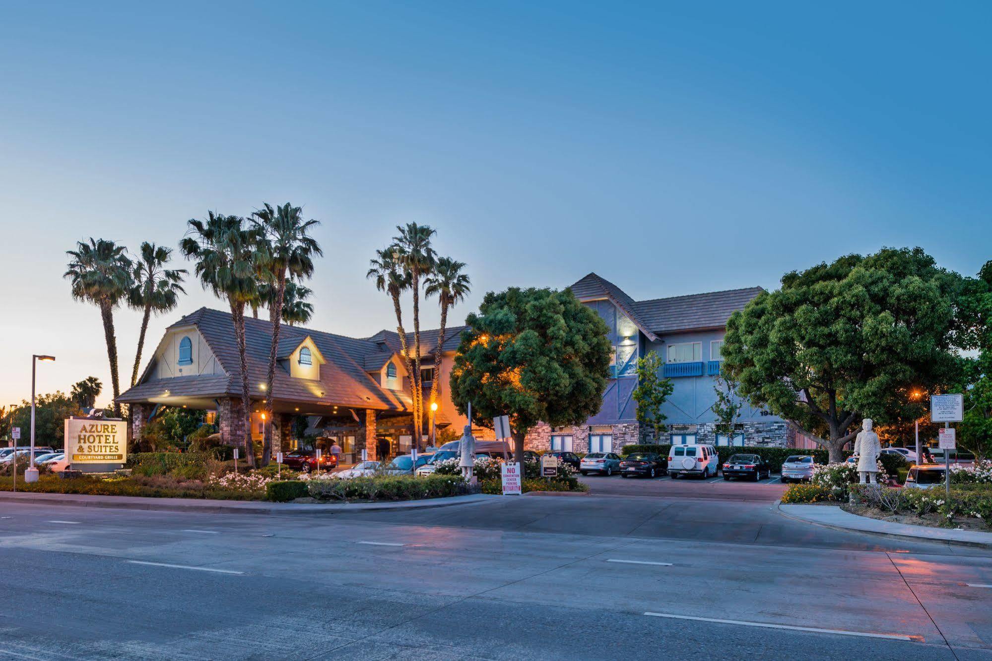 Azure Hotel&suites Trademark Collection By Wyndham 3*