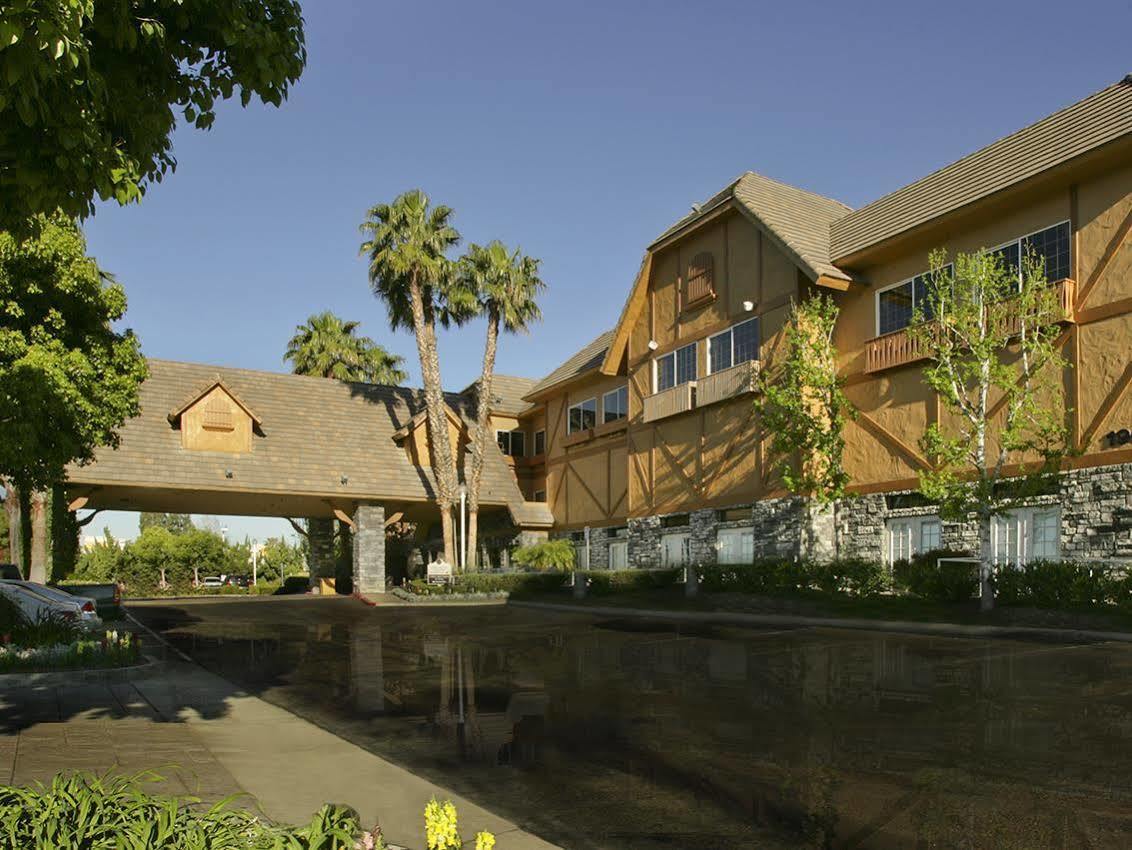 Hotel Azure Hotel&suites Trademark Collection By Wyndham