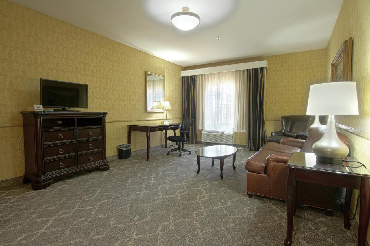 Azure Hotel&suites Trademark Collection By Wyndham