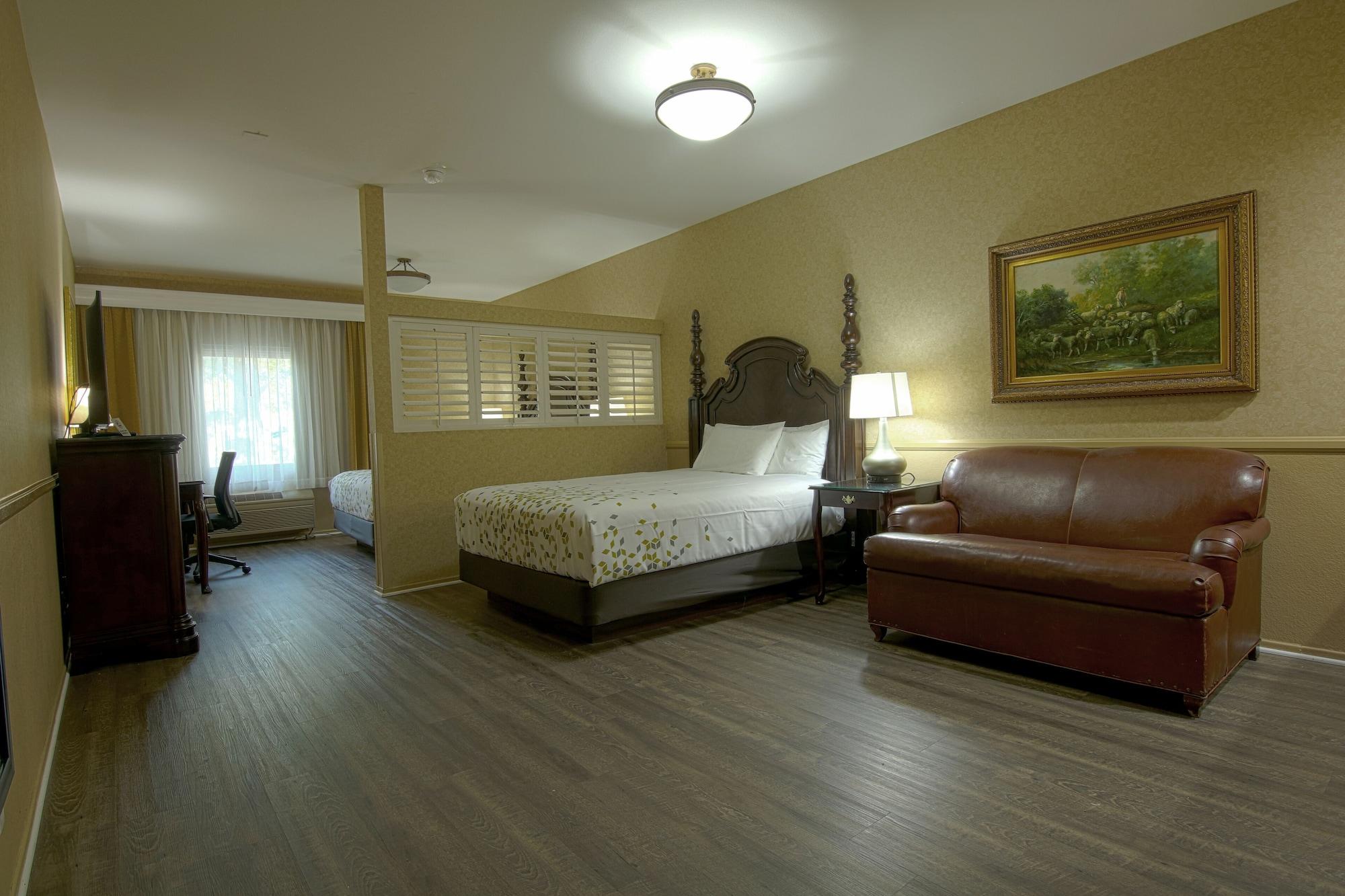 Hotel Azure Hotel&suites Trademark Collection By Wyndham Ontario
