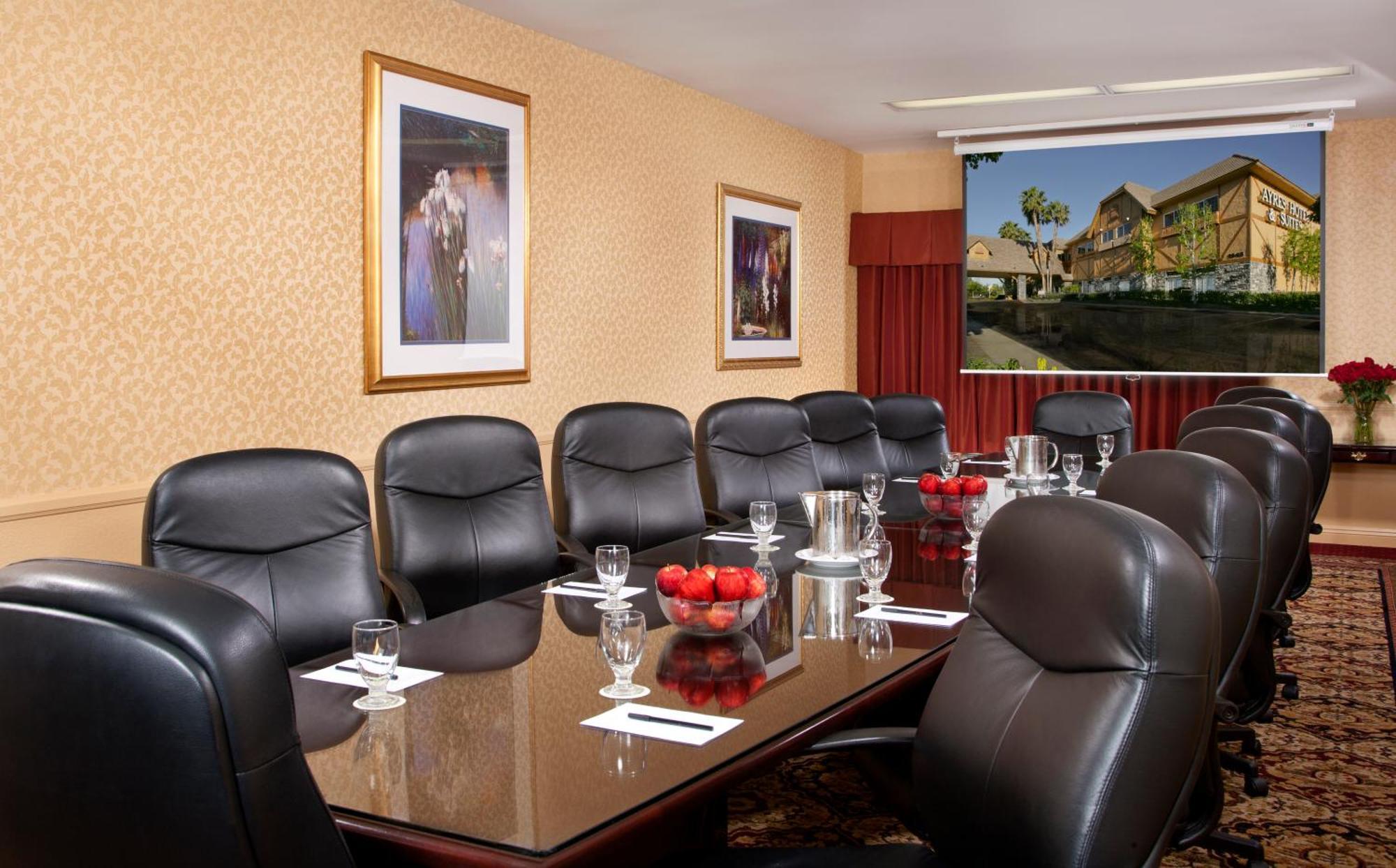 Hotel Azure Hotel&suites Trademark Collection By Wyndham 3*